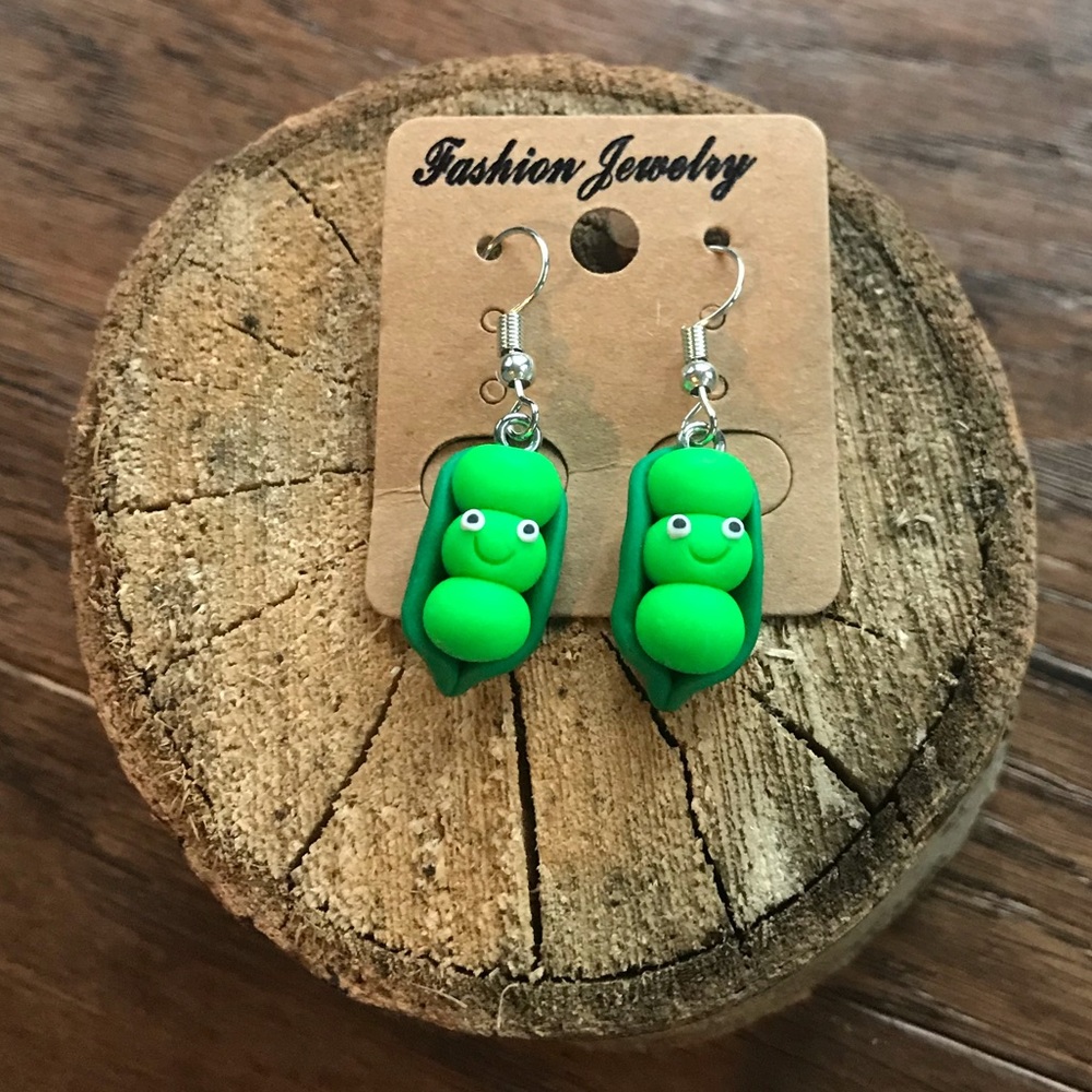 🌞Summer sale! 50% off! Peas in a Pod Earrings🌞